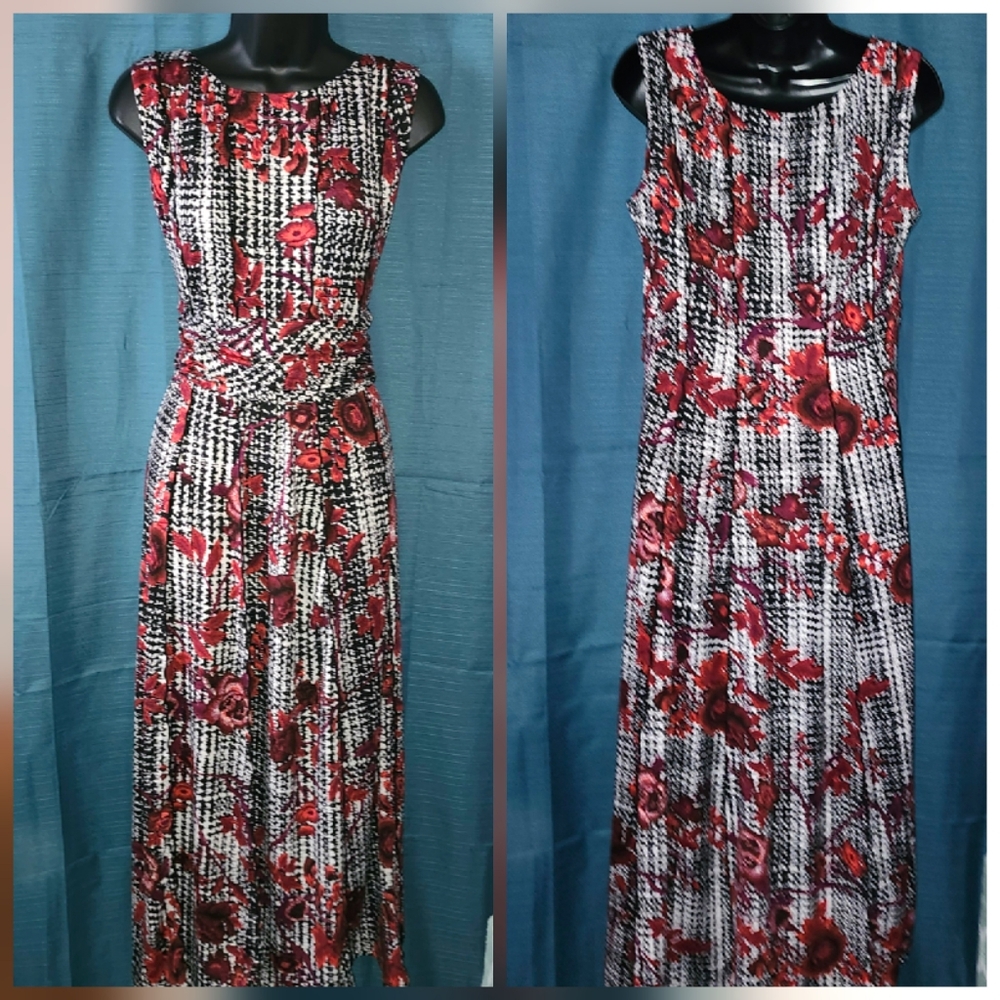 NorthStyle Plaid Red Roses Print Dress - Picture 2 of 4
